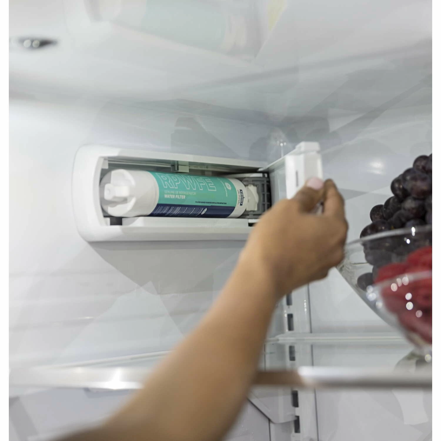 GE Appliances Replacement Water Filter RPWFE - Image 3